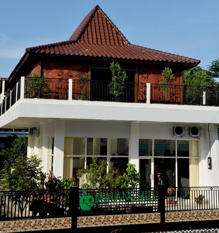 Hotel Malang Hill Syariah Redpartner Esterno foto