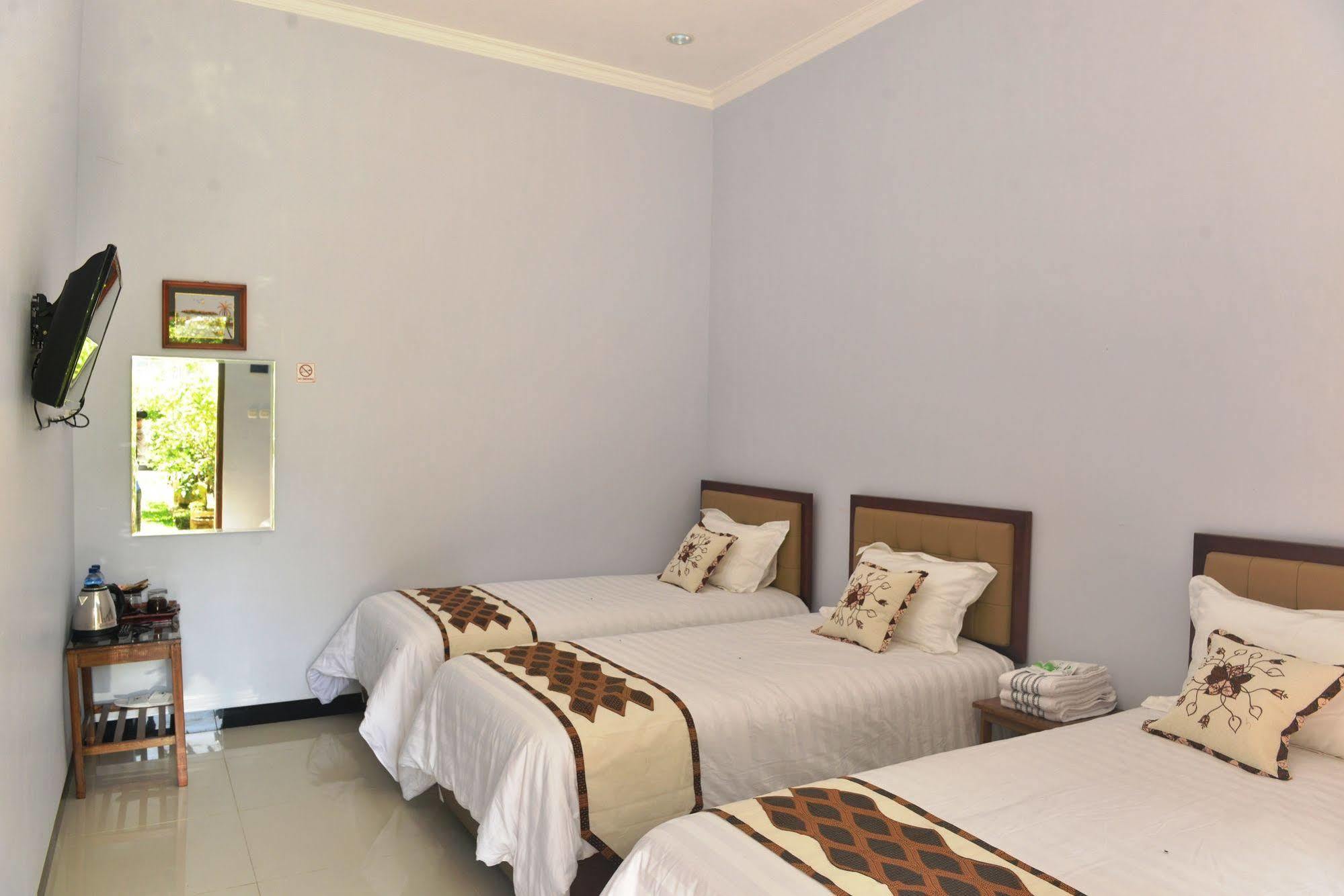 Hotel Malang Hill Syariah Redpartner Esterno foto